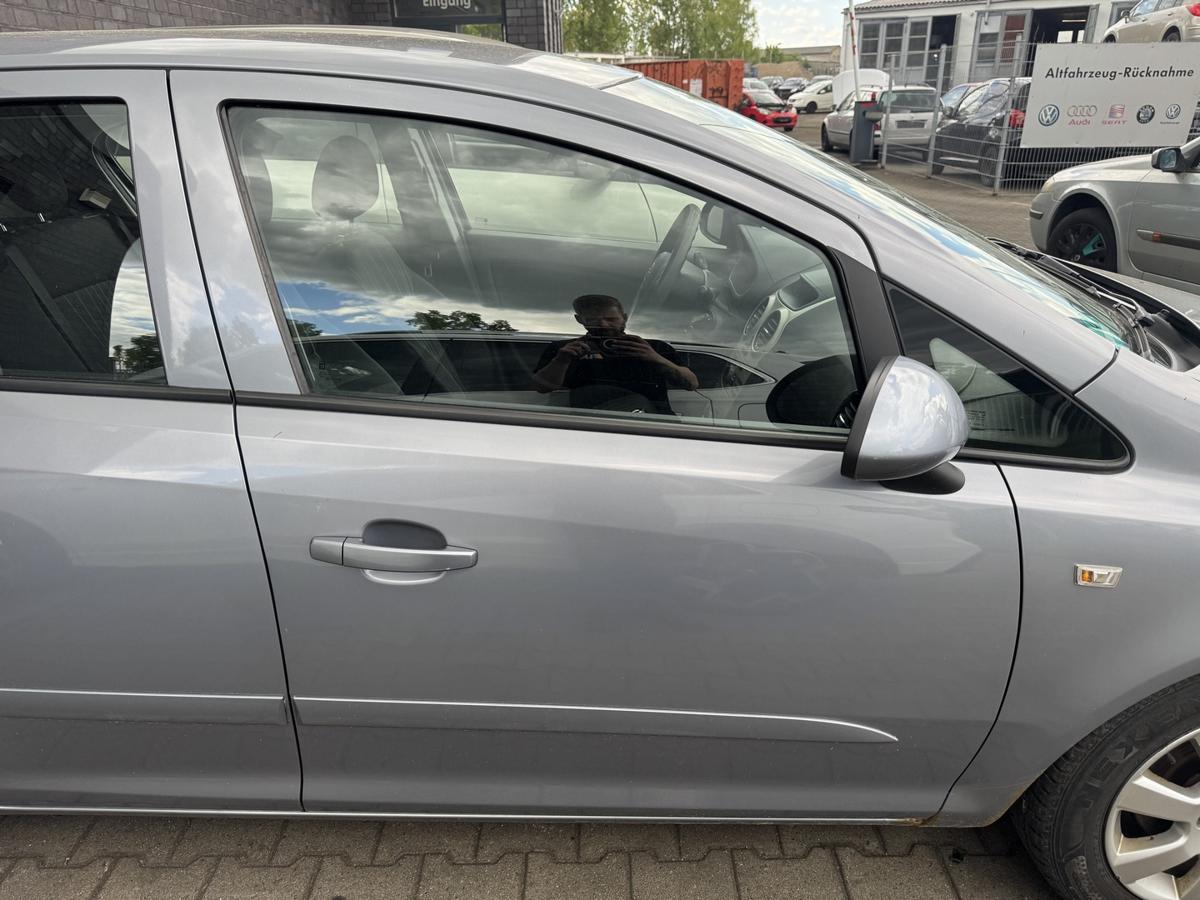 Opel Corsa D original T&uuml;r vorn rechts Z163 Lichtsilber 5-T&uuml;rer Rohbau Bj.2007